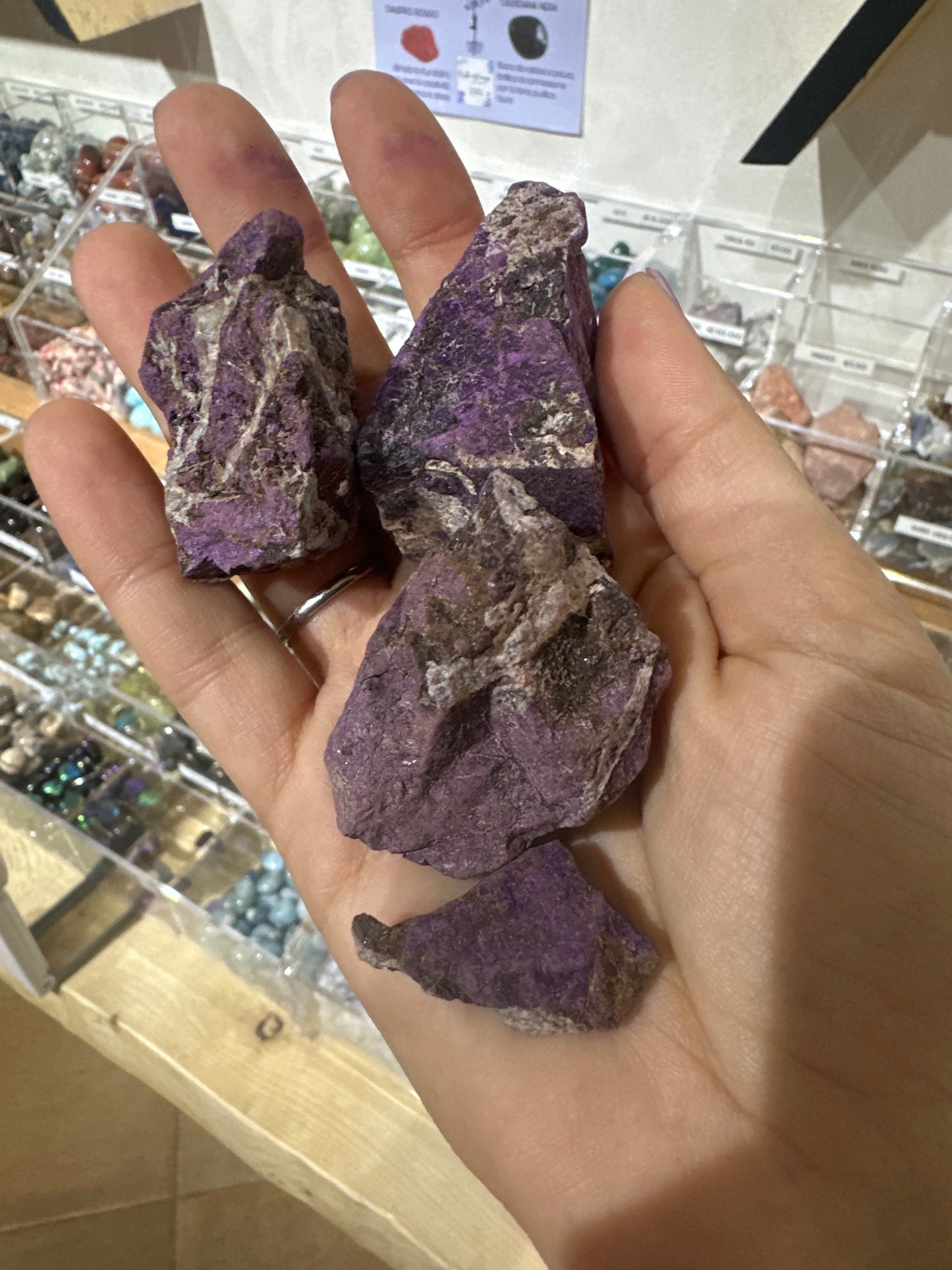 Purpurite grezza