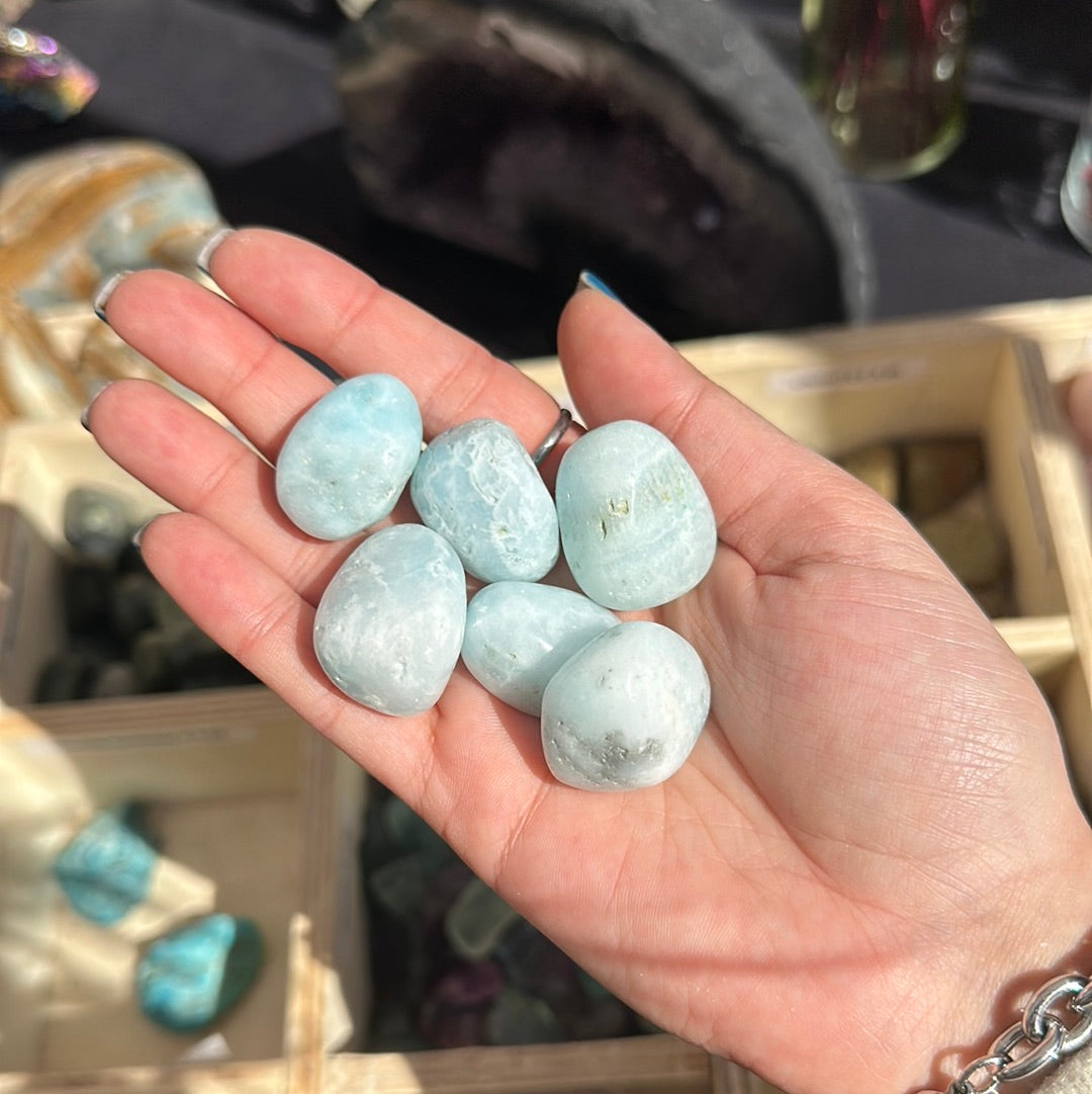 Aragonite blu burattata