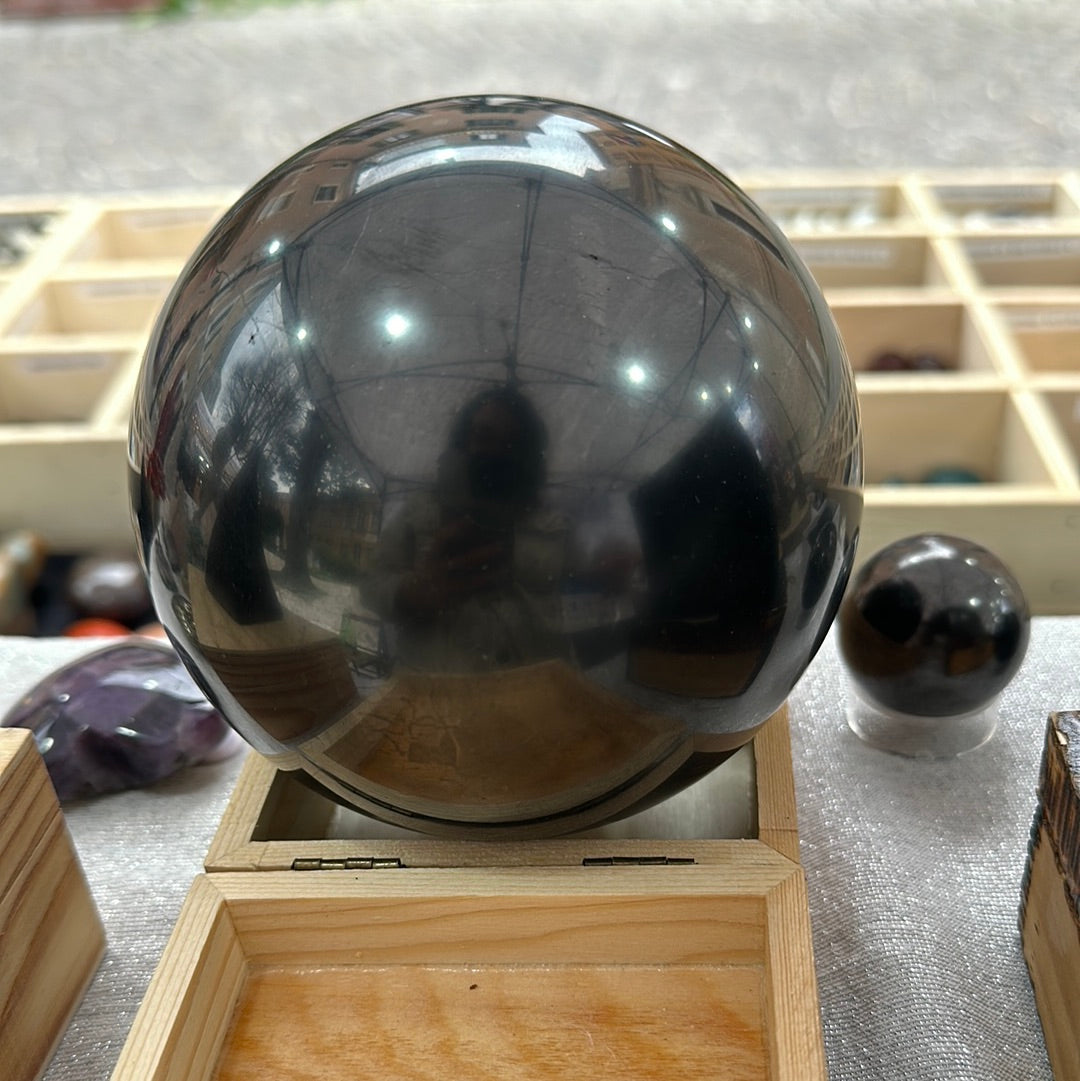 Sfera di shungite 12 cm diametro