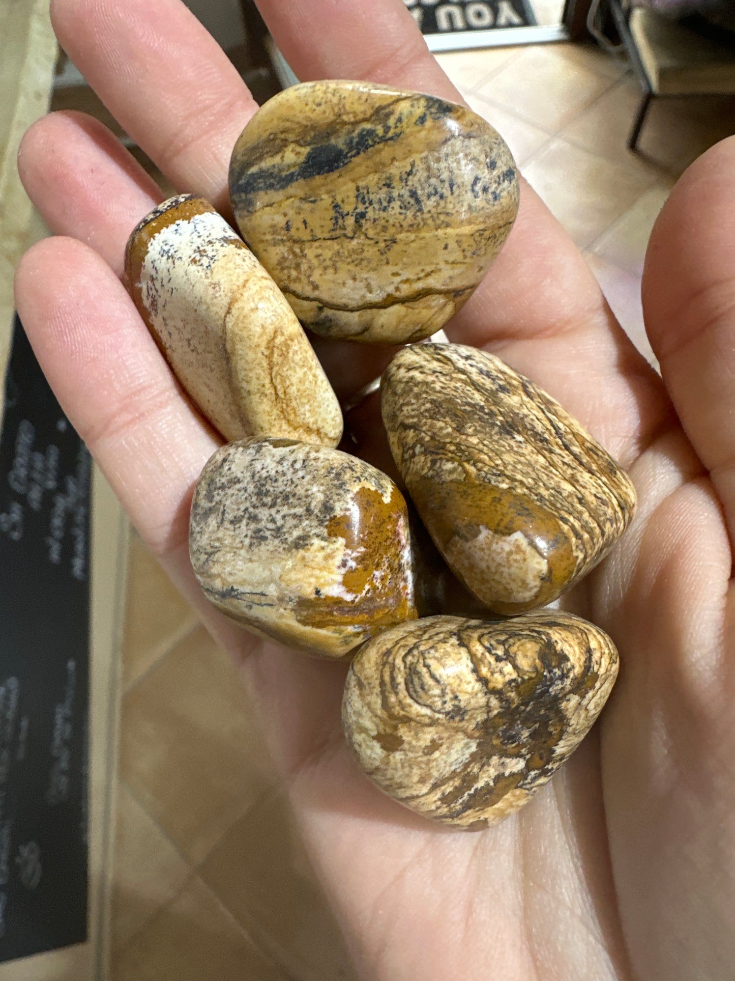 Pietra paesina burattata