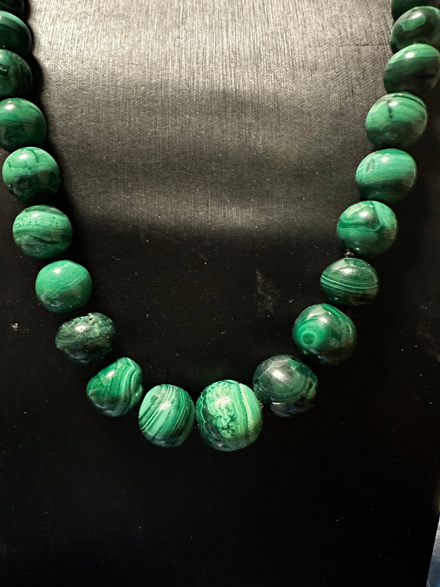 Collana di Malachite naturale con chiusura in argento