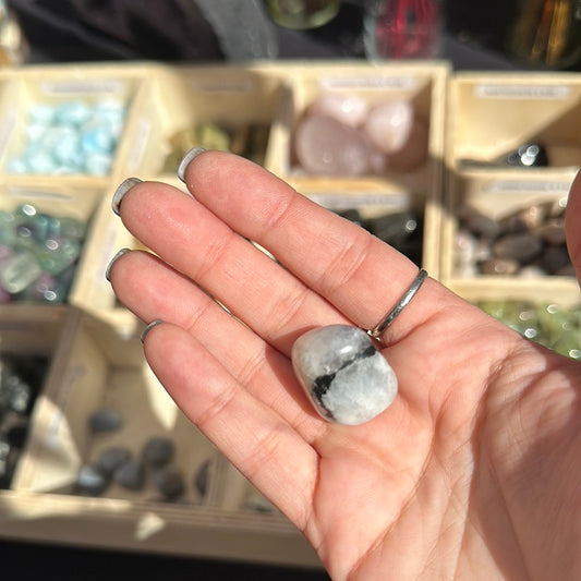 Labradorite bianca burattata