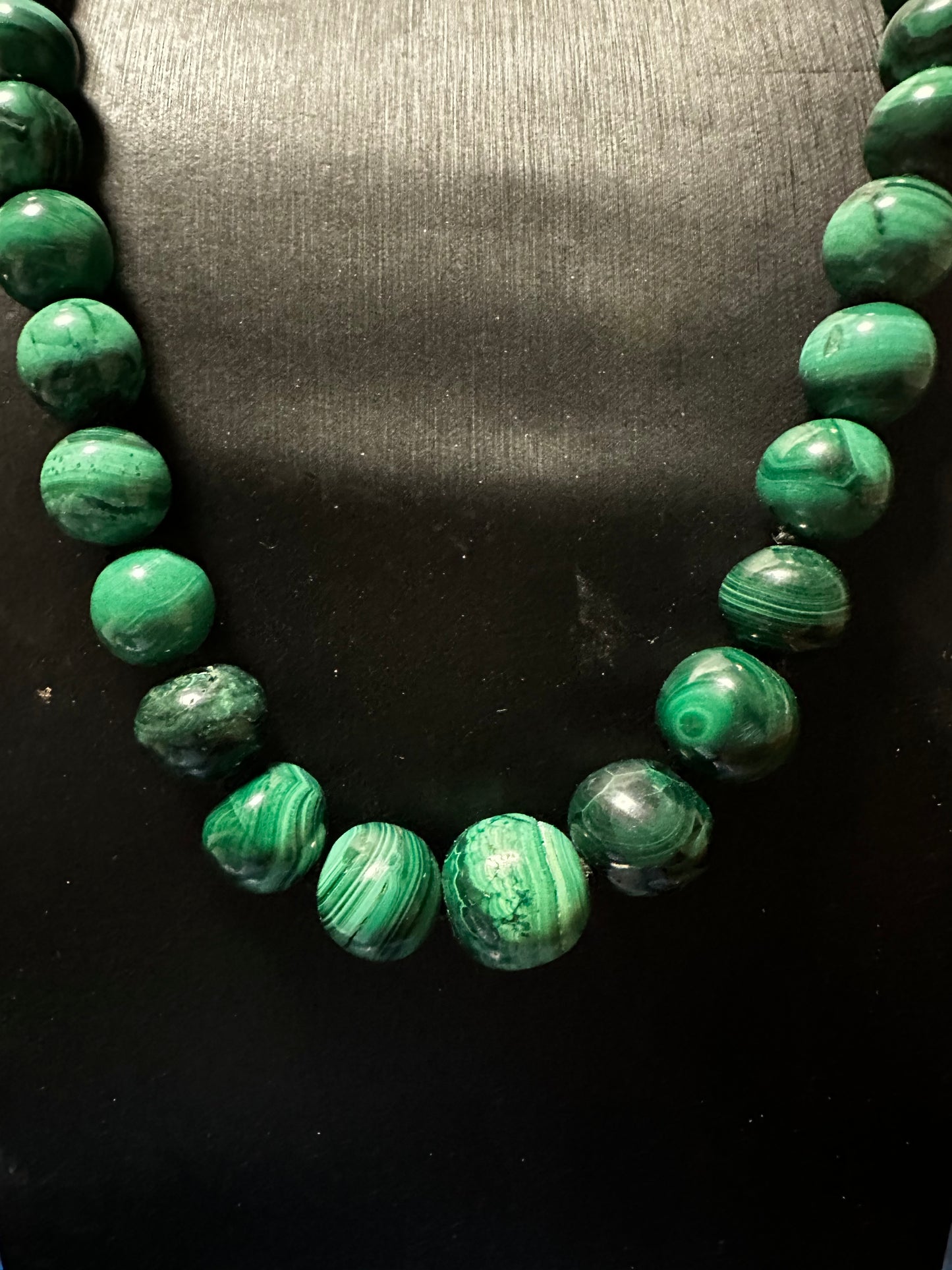 Collana di Malachite naturale con chiusura in argento