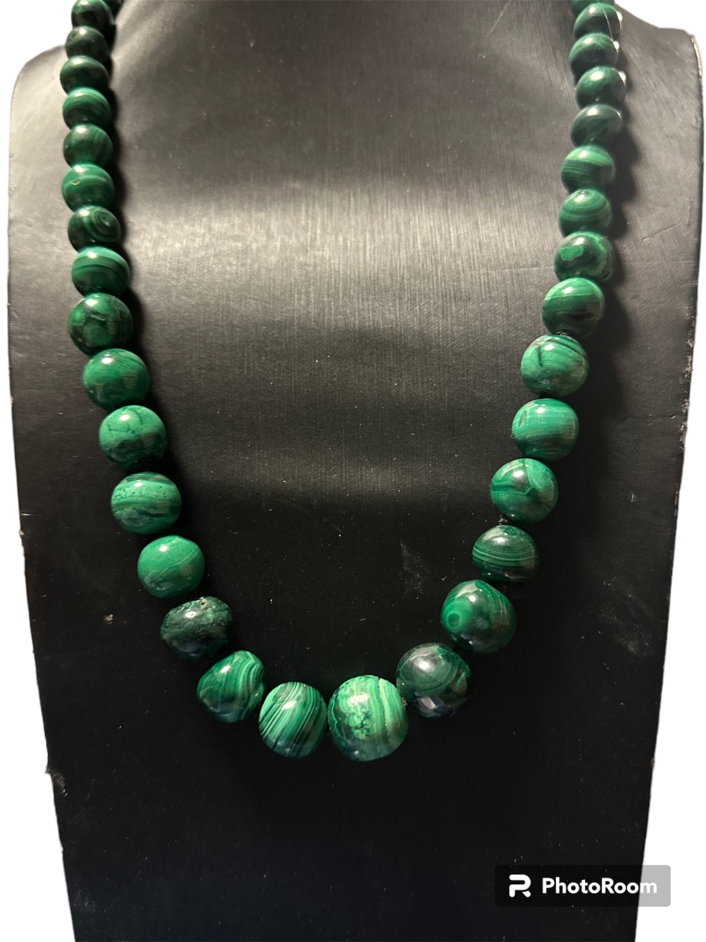 Collana di Malachite naturale con chiusura in argento