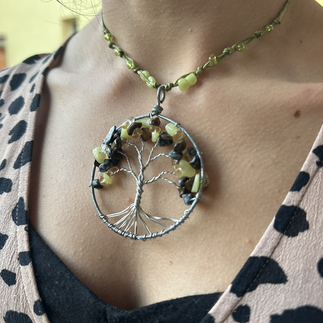Collana con albero della vita